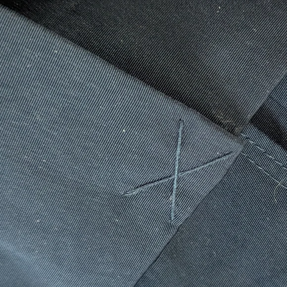 London Fog Belted Hooded Raincoat XXL | Storm-Ready & Sass-Approved ☔🌫️ - Picture 7 of 8